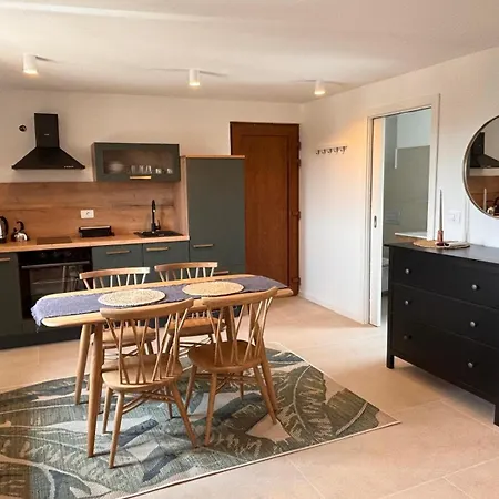 Apartments Groznjan Daire