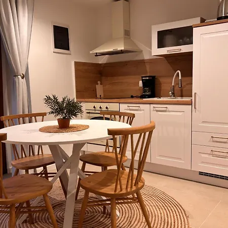 Apartments Groznjan Daire Grožnjan