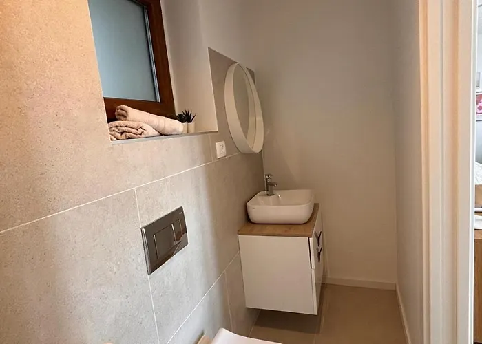 Apartments Groznjan Apartment